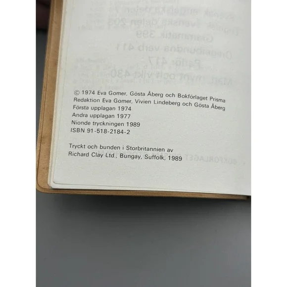 Prismas engelska ordbok : Engelsk-svensk, svensk-engelsk : Vintage 1989 Leather - Picture 3 of 3